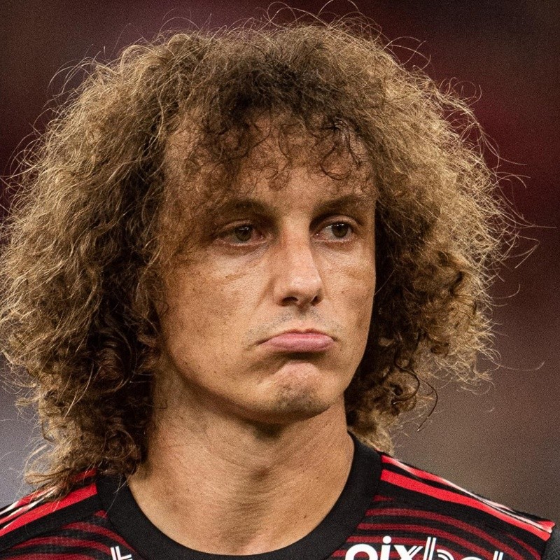 Bomba sobre saída de David Luiz do Flamengo surpreende Nação e zagueiro pode jogar em rival