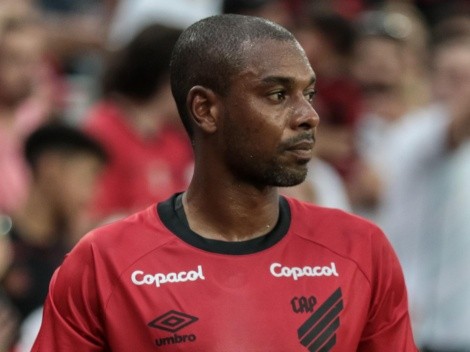 Titular do Athletico revela boa postura sem Fernandinho e 'gera preocupação'