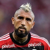 Vidal apronta no Flamengo e Nação pede sua demissão de imediato