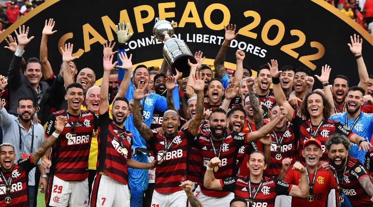 API/AGIF - Mengão venceu a Libertadores do ano passado contra o Furacão