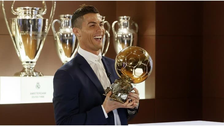 Cristiano Ronaldo con su cuarto Balón de Oro