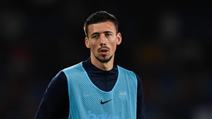 Lenglet, close to leaving Barcelona.