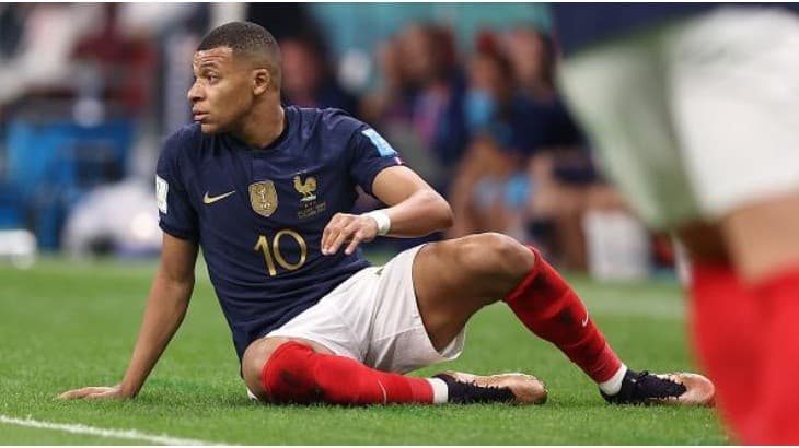 Mbappé con Francia.