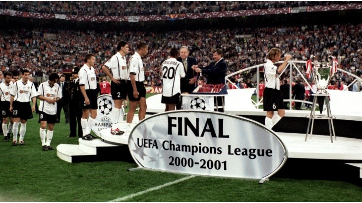Valencia no pudo en la final de 2001.
