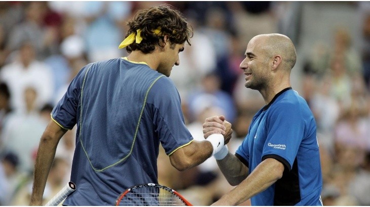Federer vence a Agassi en la final del US Open 2005