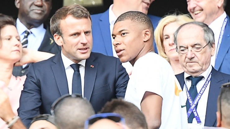 Emmanuel Macron y Kylian Mbappé.