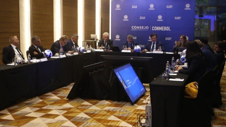 El Consejo de Conmebol reunido en Chile.