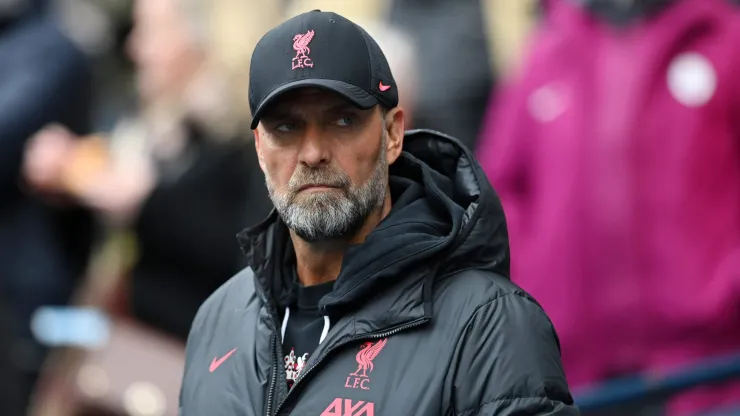 MANCHESTER, ENGLAND – APRIL 01: Juergen Klopp, Manager of Liverpool, looks on prior to the Premier League match between Manchester City and Liverpool FC at Etihad Stadium on April 01, 2023 in Manchester, England. (Photo by Michael Regan/Getty Images)
