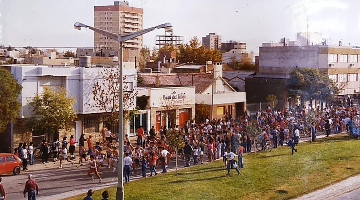 Corrida de Cipolletti, en sus primera ediciones (Foto gentileza Leonardo Malgor)