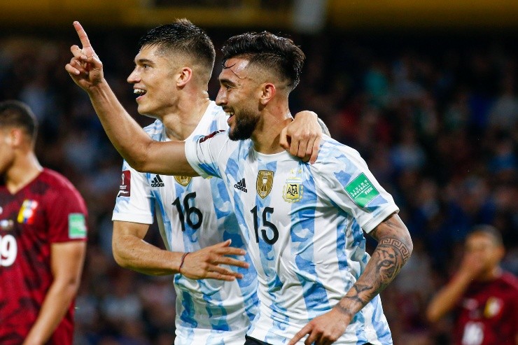 Nicolás González marcó el 1-0 parcial de Argentina en La Bombonera.