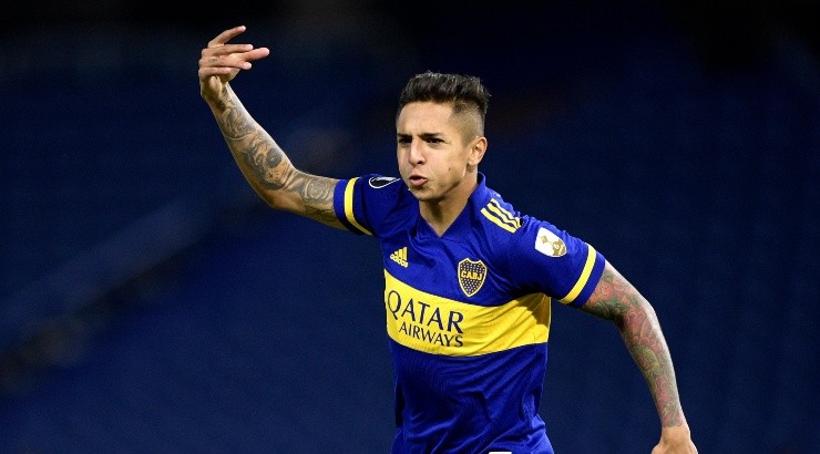 Almendra, volante de Boca.