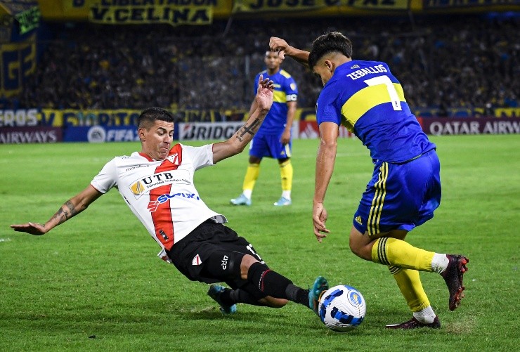 Zeballos, el distinto de Boca.