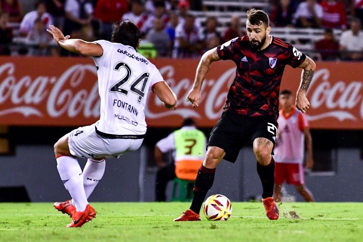 Newell’s puso por delante de Lisandro Martínez a Fontanini.