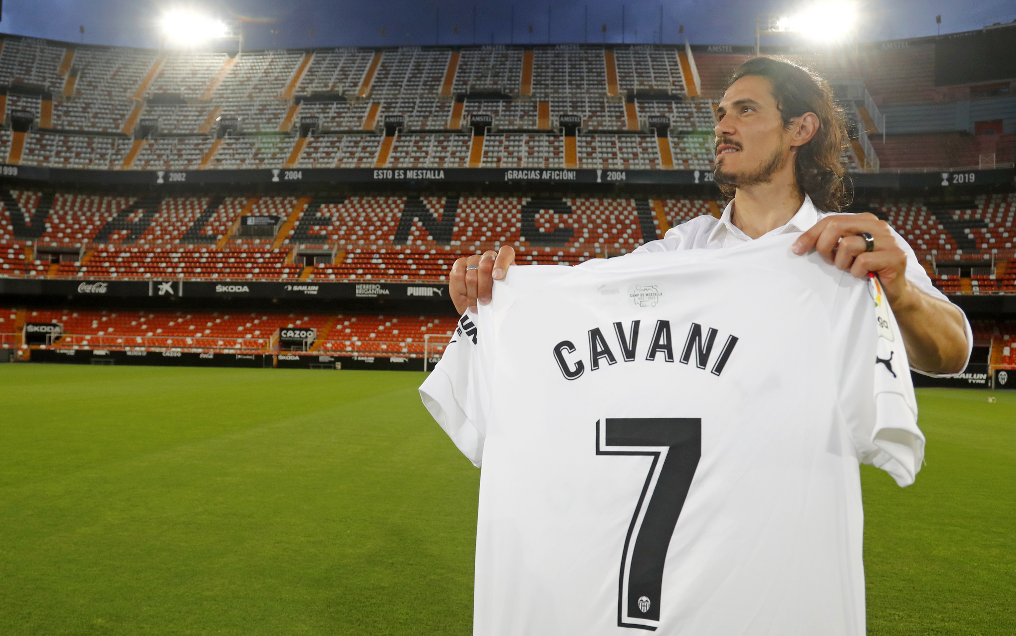 Cavani volvió a hablar de Boca desde Valencia.