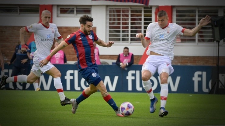 Cerutti, el goleador de la tarde.