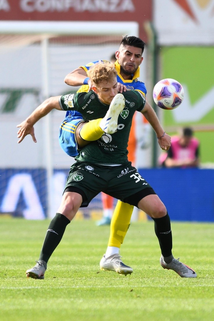 Ibarra no lo puede creer: tras la lesión de Rojo, Zambrano tuvo que hacerse estudios.