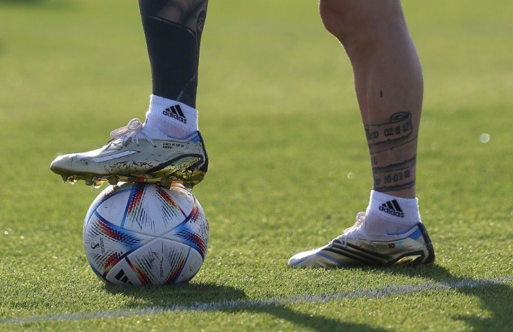 Así está el tobillo de Messi (foto: Getty)