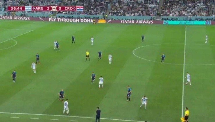 Argentina: fútbol sin extremos y plagado de mediocampistas.