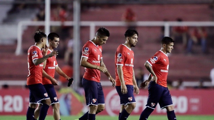 Debía volver a Independiente pero jugará en Gremio: ¿Cuánta plata le entrará al Rojo?