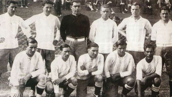 Los campeones argentinos en 1927. (Foto: Archivo)