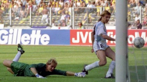Caniggia y uno de los goles más recordados de todos.