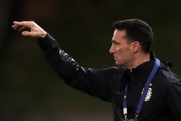 Lionel Scaloni notó un gran rendimiento del Huevo por el sector izquierdo. Foto: Getty