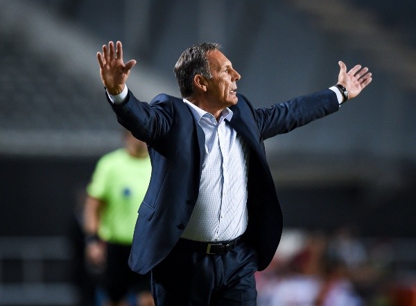Miguel Russo piensa en la Copa Libertadores. (Foto: Getty)
