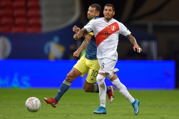 Edwin Cardona frente a Perú. (Foto: Getty)