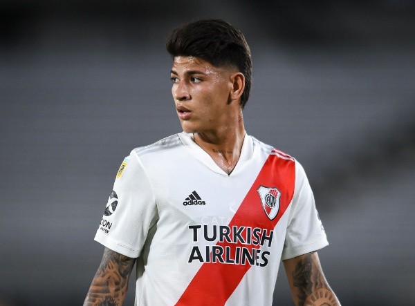 Jorge Carrascal con la camiseta de River. (Foto: Getty)