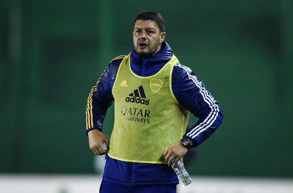 Sebastián Battaglia en el banco de Boca. (Foto: Getty)