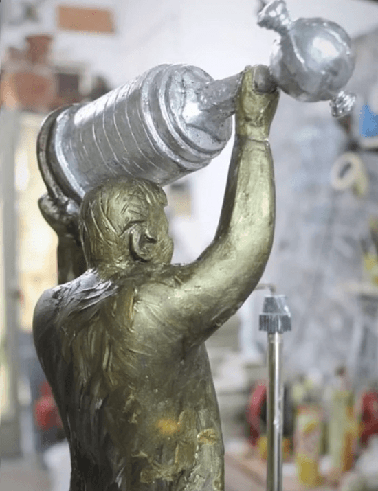 Así será la estatua de Gallardo. (Foto: Que la gente crea)