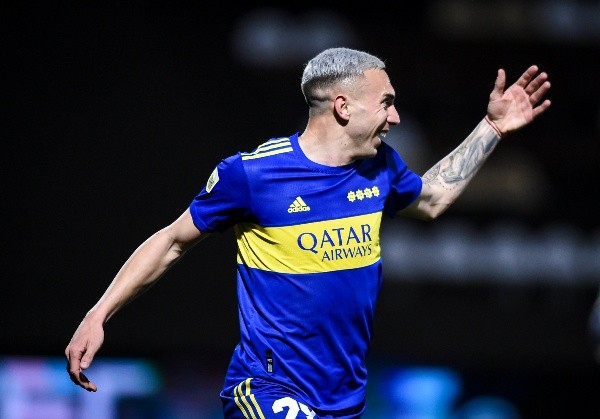 El festejo de Briasco tras su primer tanto en Boca. Foto: Getty