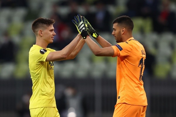 Foyth y Rulli, dos vueltas que no podrían concretarse por culpa de LaLiga. (Foto: Getty Images)