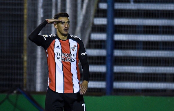 Matías Suárez volvería al once. (Foto: Getty)