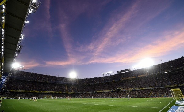 La Bombonera al 100% en un partido ante Argentinos Juniors en 2019 (Getty)
