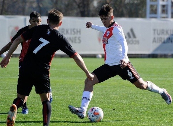 Lucas Monzón en la Reserva de River. (Foto: Prensa River)