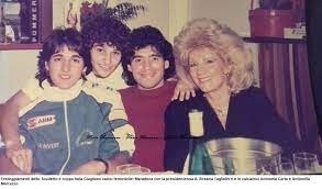 Carta, Maradona y la presidenta del club.