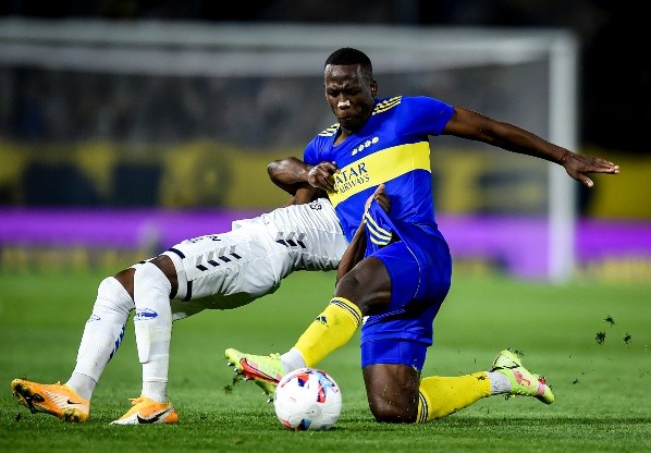 Advíncula, llamado por Gareca para las Eliminatorias. (Foto: Getty Images)