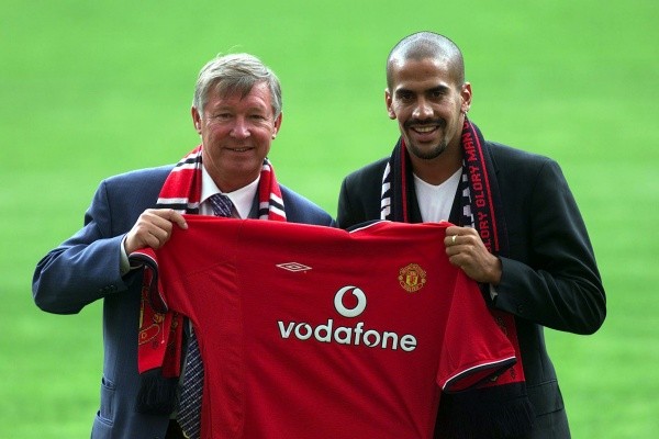 Juan Sebastián Verón junto a Alex Ferguson (Foto: GettyImages)