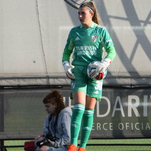 Lara Esponda, la joven arquera de River.