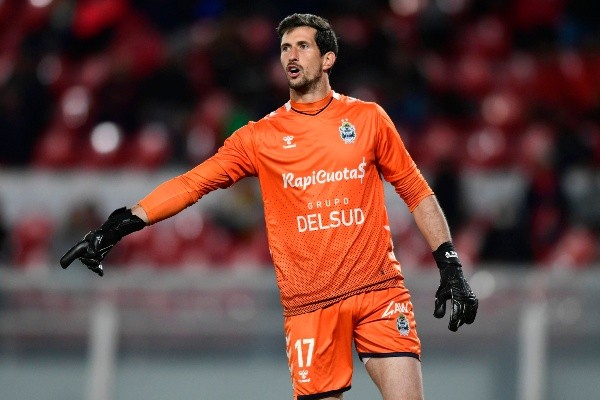 Rodrigo Rey, arquero de Gimnasia, puede llegar a River en diciembre    (GETTY)
