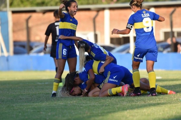 El festejo tras el 1-0 (FOTO: PRENSA BOCA)