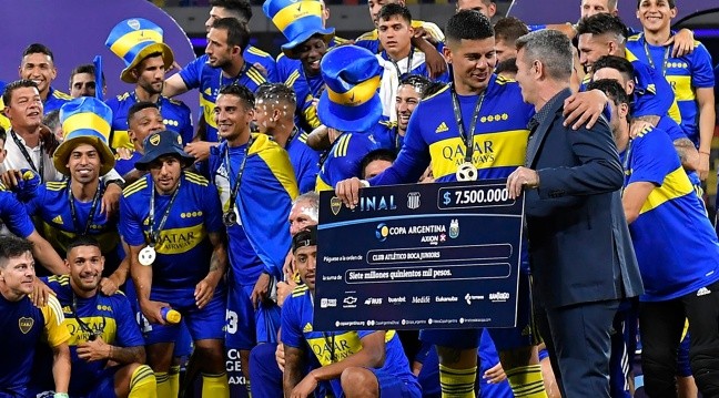 El cheque que recibió Boca tras la final del 2021. (Foto: Getty Images)