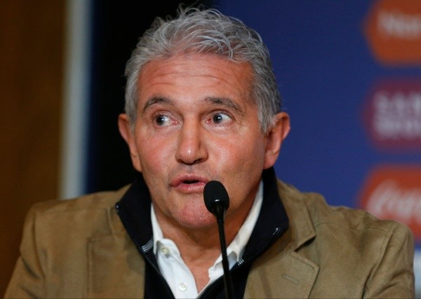 Jorge Burruchaga en sus tiempos como mánager de la Selección (Foto: Getty)