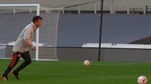 Twitter: @RiverPlate