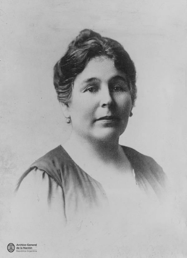 Elvira Rawson.