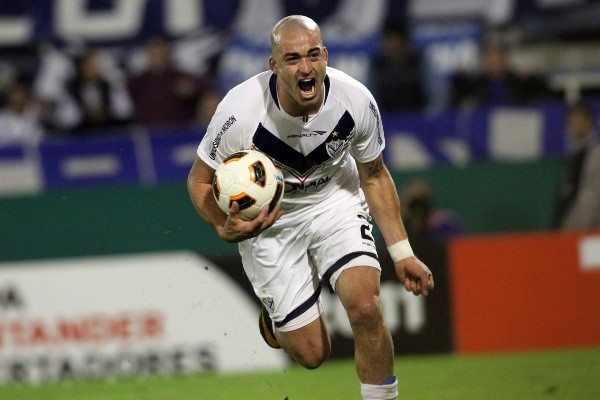 Santiago Silva fue el máximo anotador de dos torneos locales: uno con Banfield y el restante con Vélez (Foto: Getty Images)