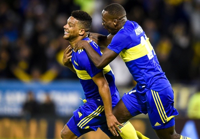 Fabra y Advíncula, ponderados por Bermúdez. (Foto: Getty Images)