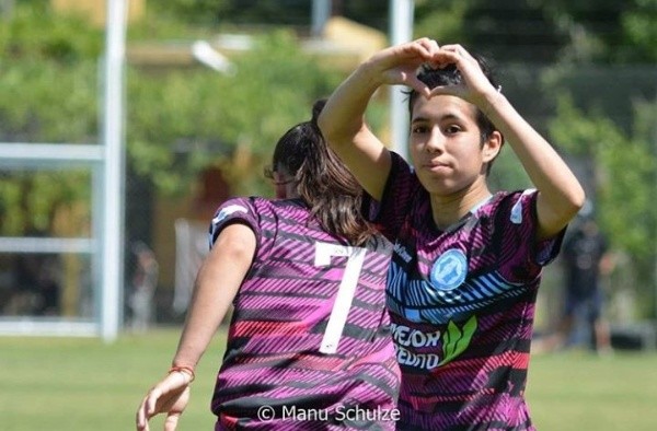 Primeros tres puntos para Villa San Carlos. (Foto Manu Schulze)