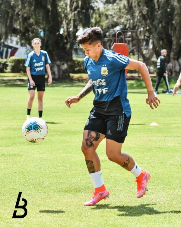 Lorena Benítez regresa a la Selección.